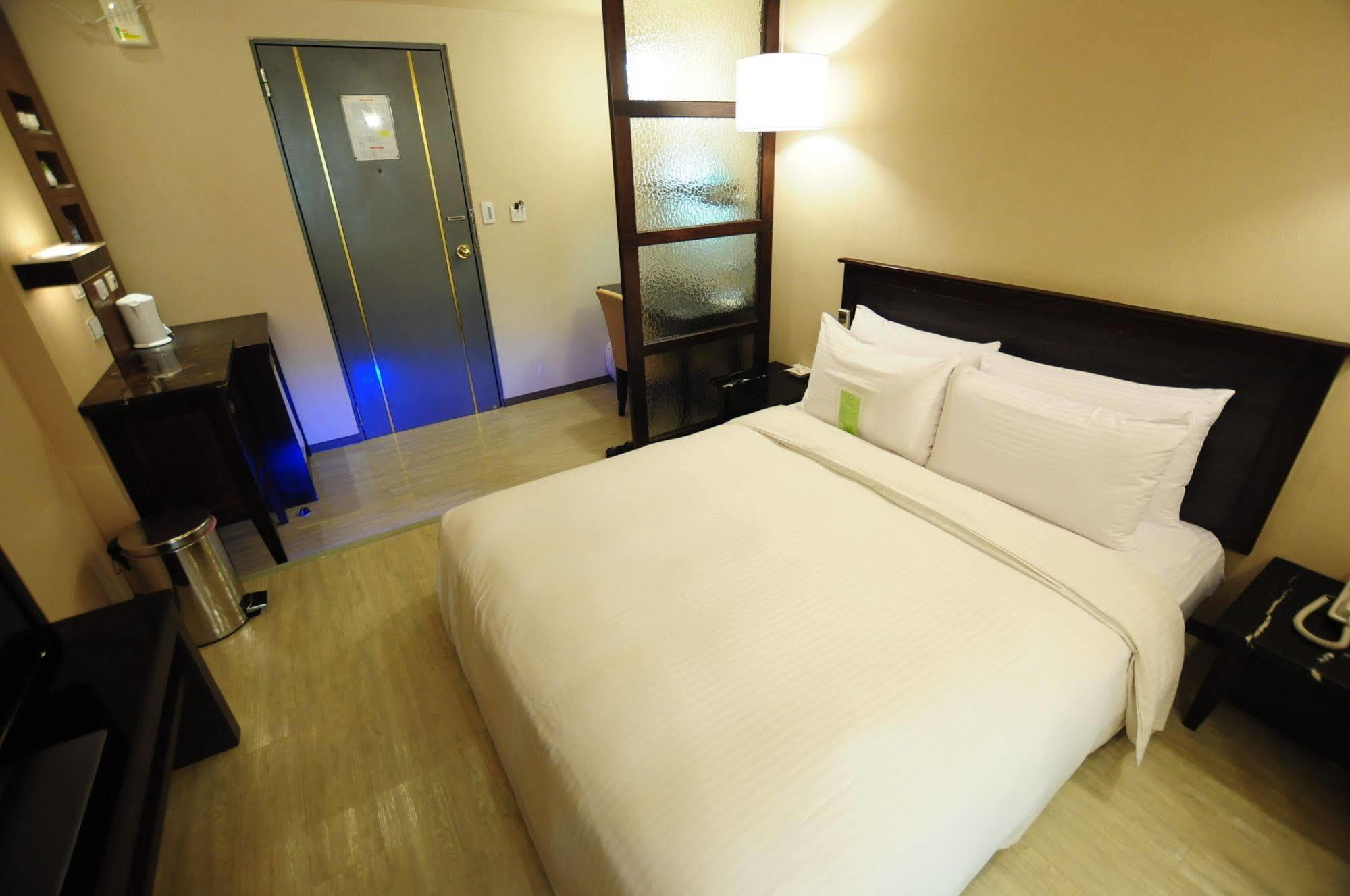 Kindness Xin Jue Jiang Hotel Kaohsiung Exterior photo