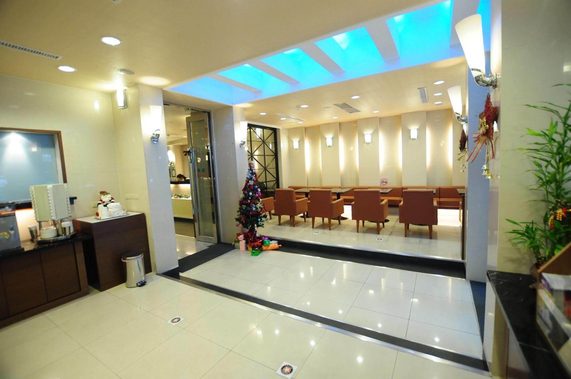 Kindness Xin Jue Jiang Hotel Kaohsiung Exterior photo
