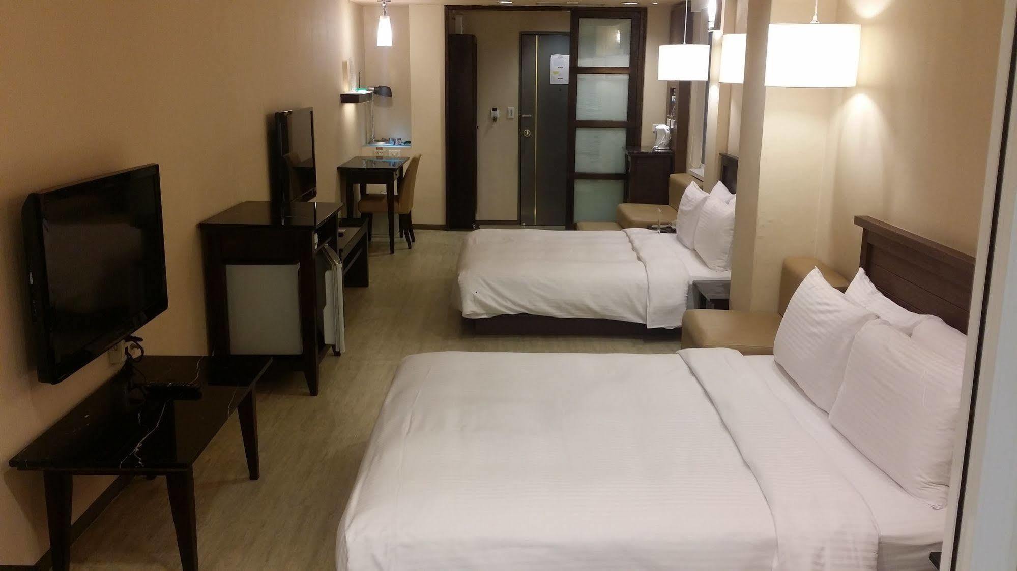 Kindness Xin Jue Jiang Hotel Kaohsiung Exterior photo